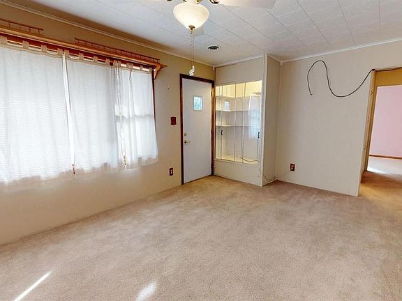 4th image of 1320 Circle Dr