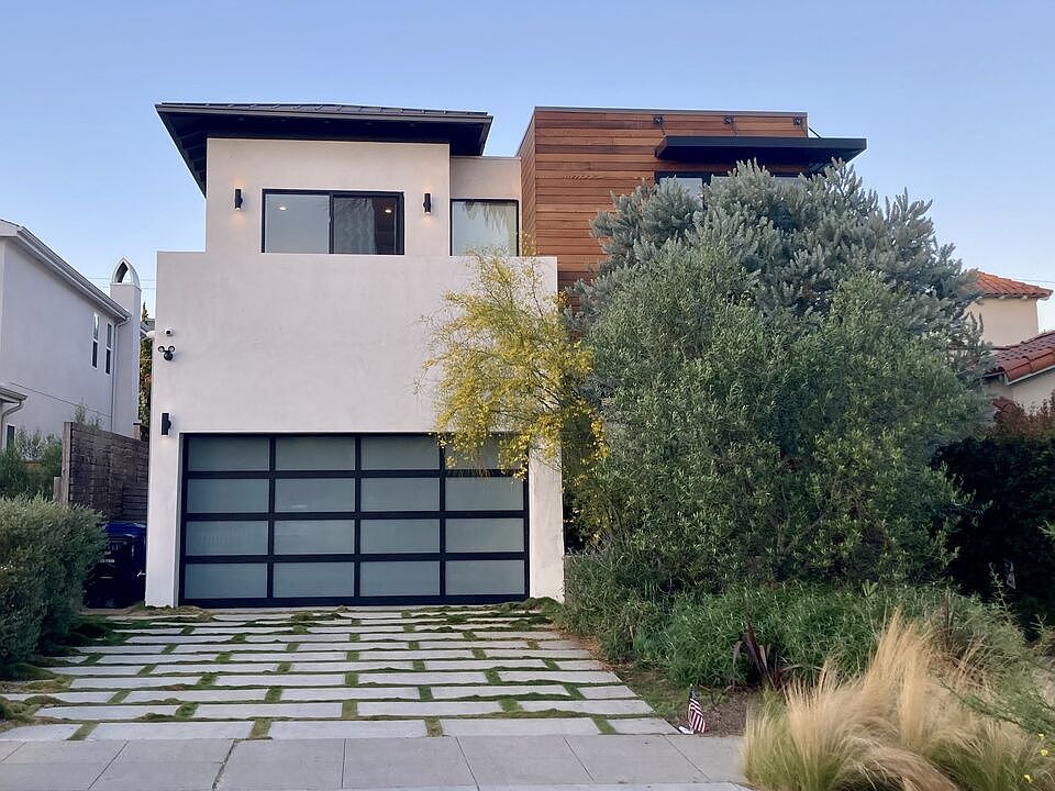 1st image of 2230 Malcolm Ave