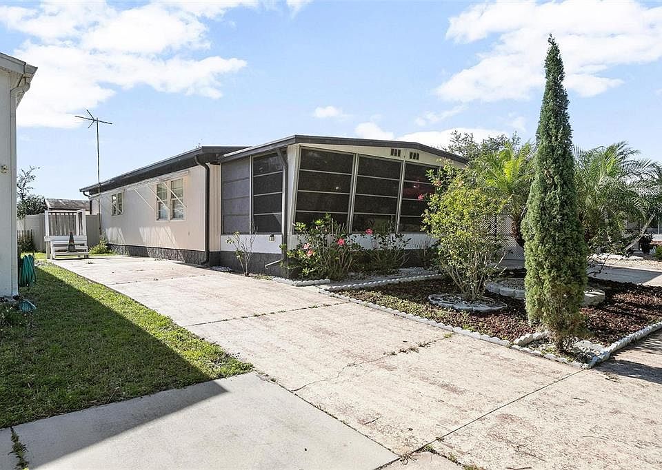1st image of 126 Palm Dr