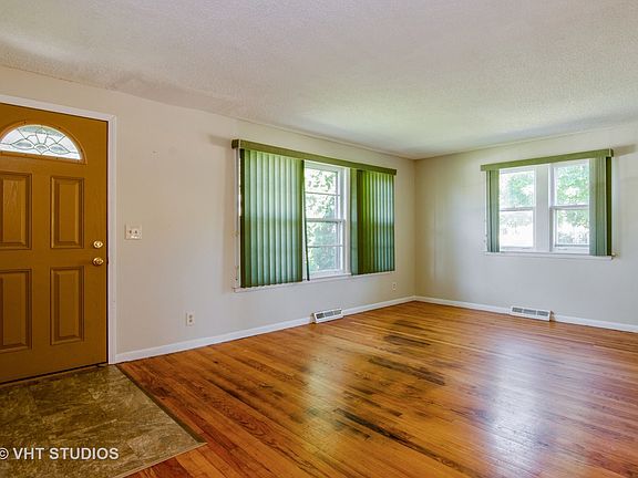 2nd image of 1121 Sherwood Ave