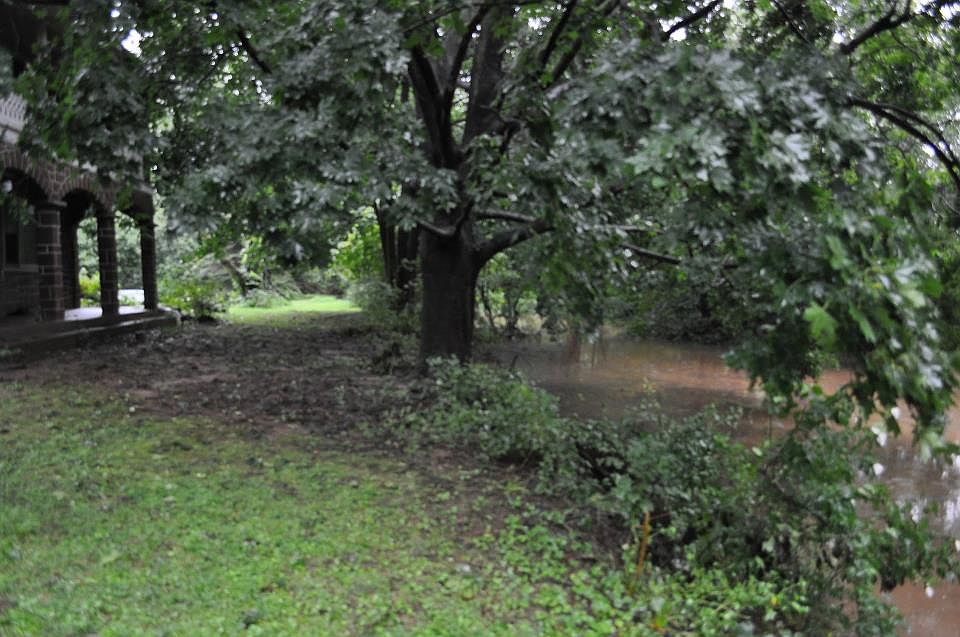 2nd image of 1029 Old River Rd