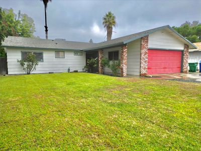 1060 W Thurman Avenue, Porterville, CA, 93257