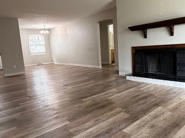 5901 Ryewyck Dr, Toledo, OH 43614