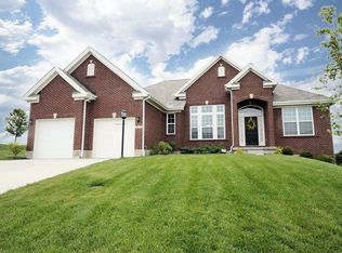 5418 Harbour Landings Dr, Hamilton, OH 45011