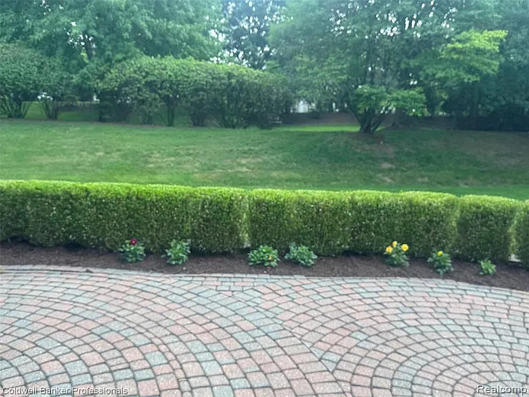 171 Millstone Dr — Photo 34