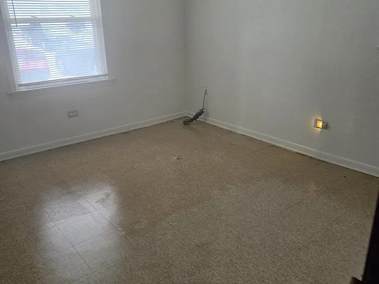 14516 Cottage Grove Ave #1 — Photo 6