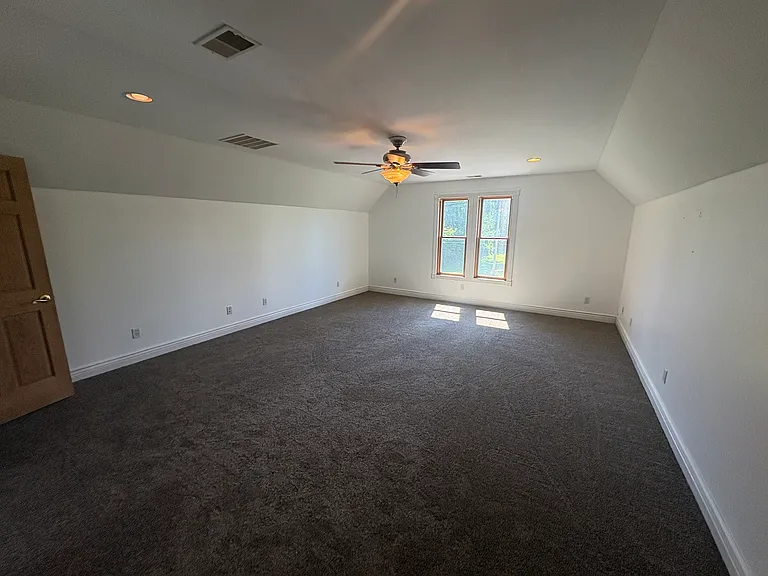 10211 Duffield Rd — Photo 4