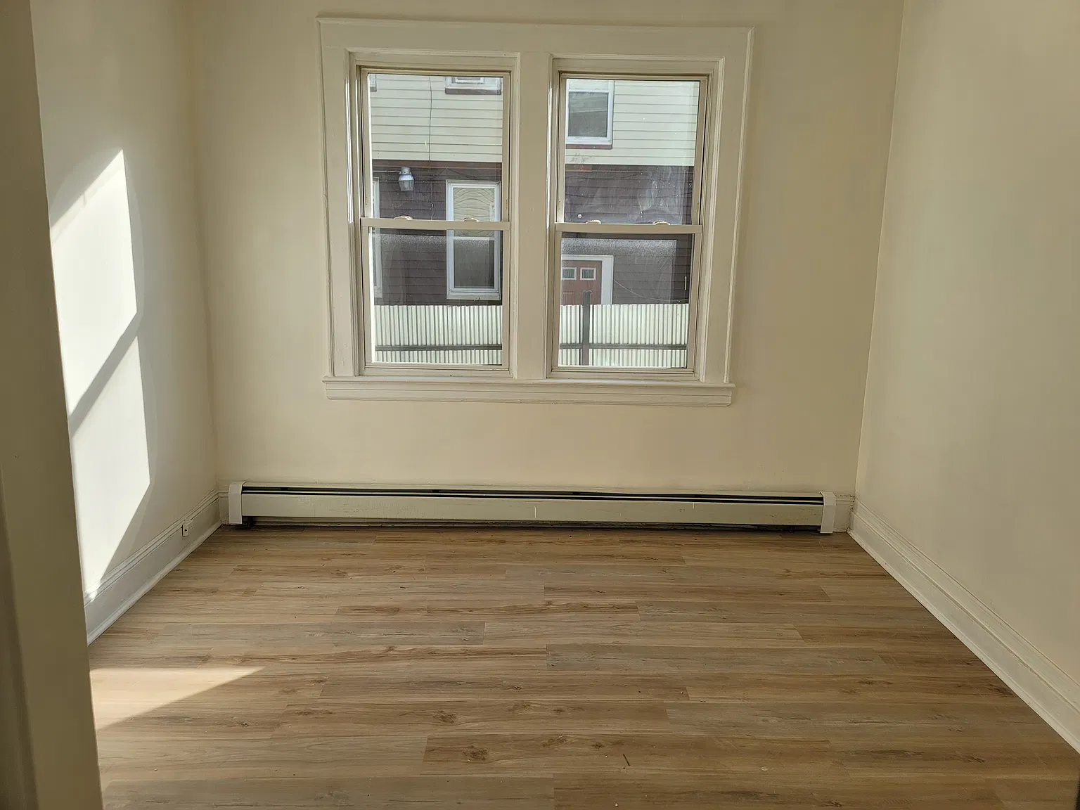 2 bed, 750 sqft, $1,900 — Photo 4