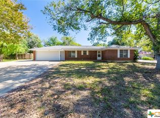 115 Pecan Dr, Elgin, TX 78621