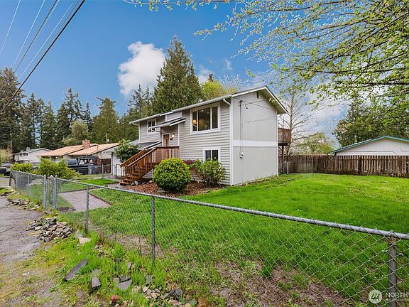 5th image of 2045 California Avenue E