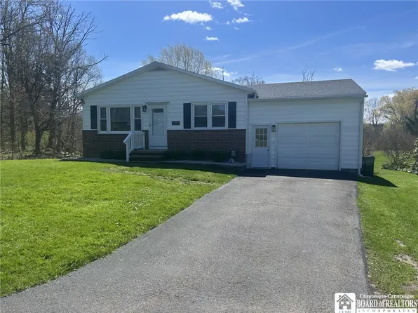 3389 Old Fluvanna Rd, Jamestown, NY 14701