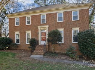 7428 Willow Creek Dr, Charlotte, NC 28270