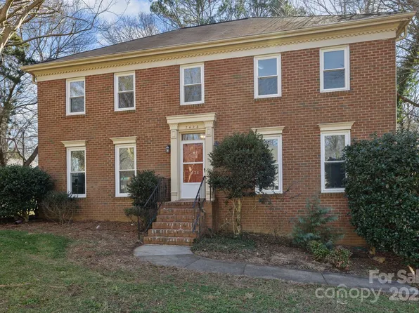 7428 Willow Creek Dr, Charlotte, NC 28270