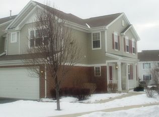 250 Lineas Ln, Geneva, IL 60134