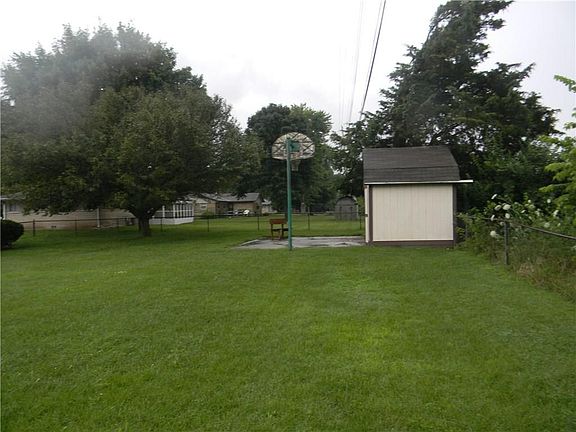 5th image of 7212 Forest Park Dr