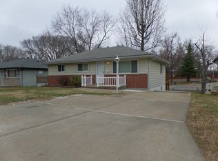 5609 Welmering Dr, Saint Louis, MO 63123