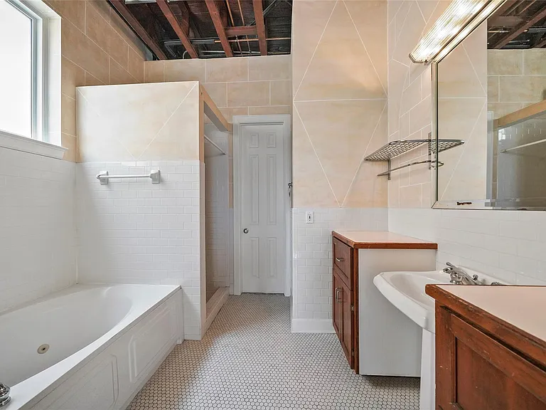 1514 Stanford St — Photo 25