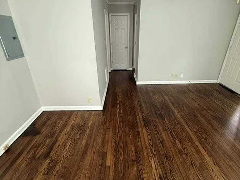 203 Sunset St — Photo 4