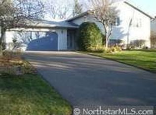 2978 Mary St N, Maplewood, MN 55109