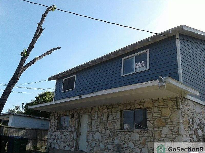1st image of 211 Colleen Dr #2
