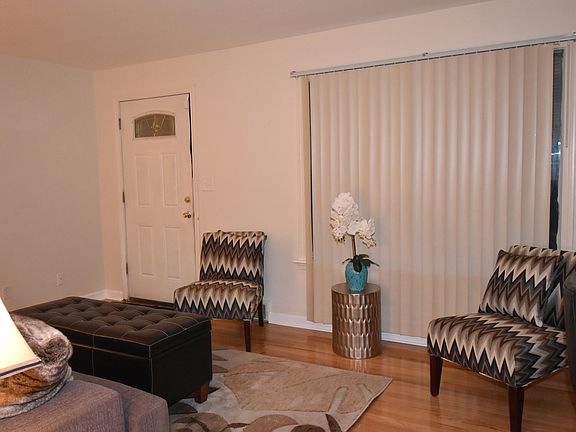 5th image of 642 Lorraine Ave