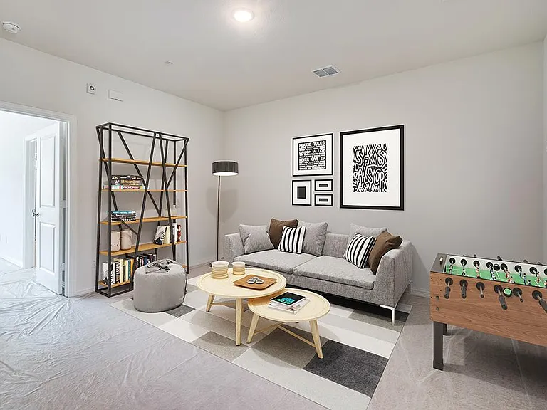 12729 Teton St — Photo 3