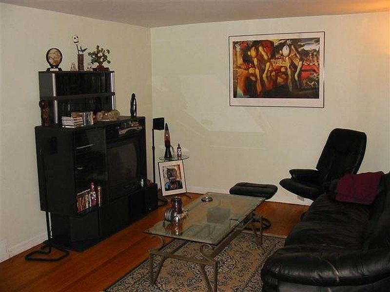 2nd image of 205 LANSING Road