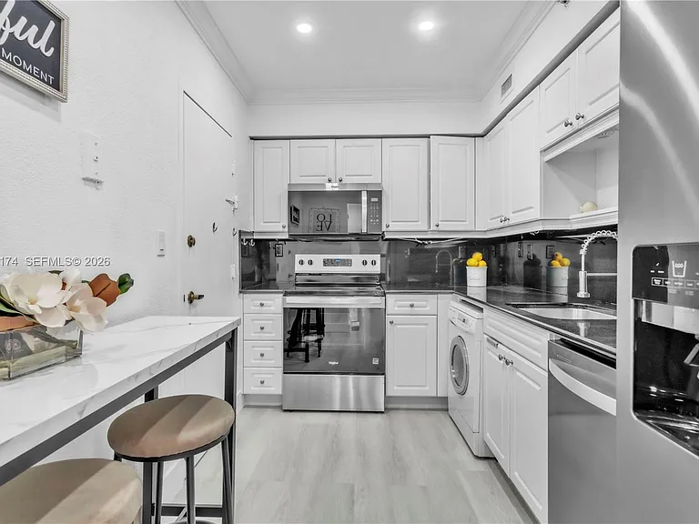 2501 S Ocean Dr #Penthouse 38 — Photo 8