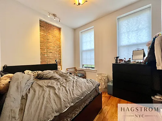 Rented by Hagstrom Management Inc | media 29