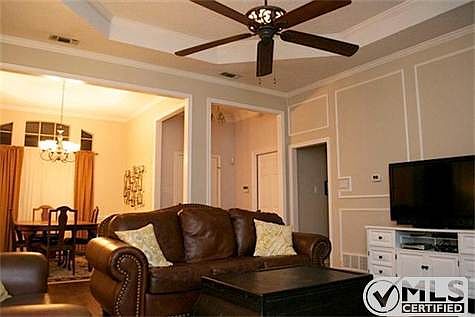3rd image of 8813 Marti Ln