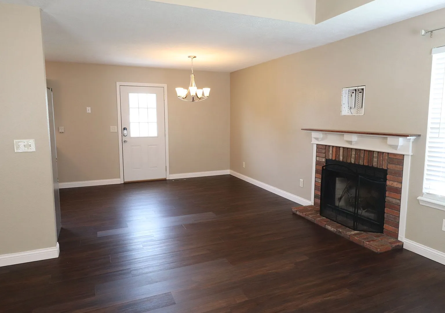 4 bedroom..3 bath split level home for rent in clever mo. — Photo 3