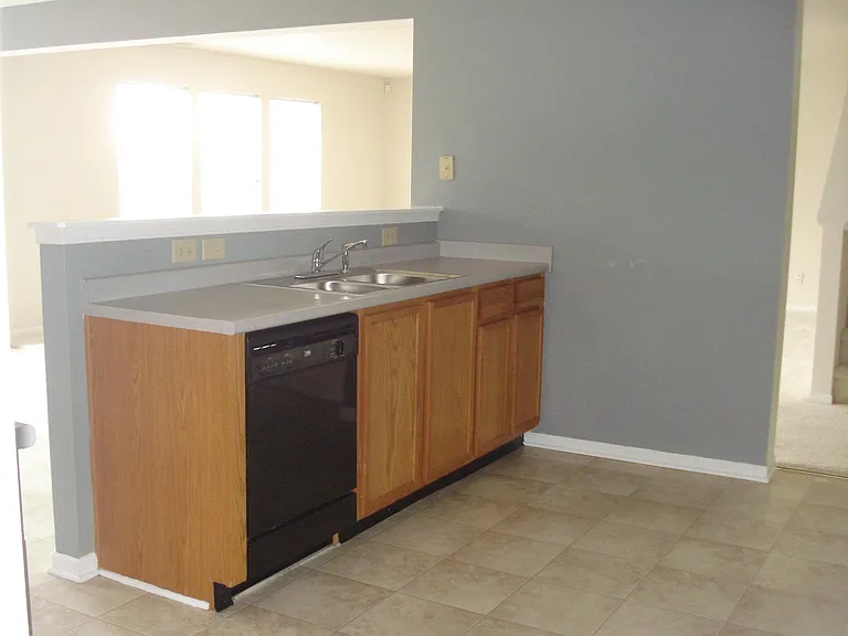9823 Orange Blossom Trl — Photo 5