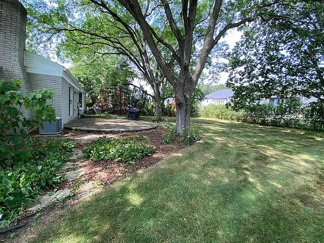 316 Paragon Dr — Photo 26