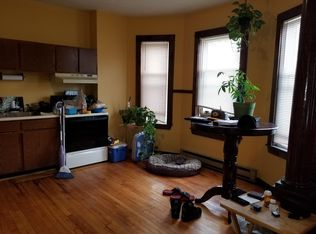 118 June St APT 2R, Worcester, MA 01602