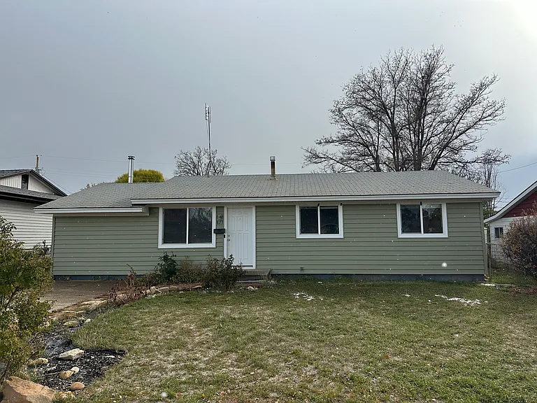 823 Brookside Dr — Photo 6