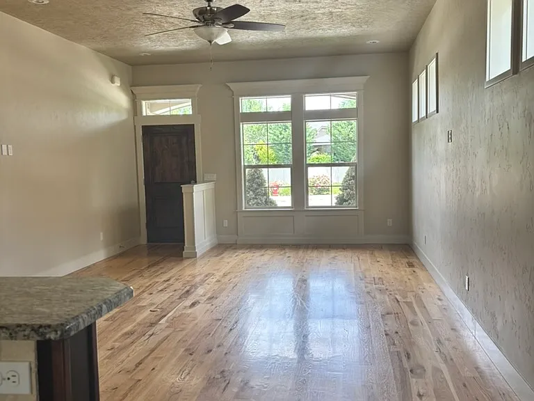 6374 N Mystic Cove Pl — Photo 2