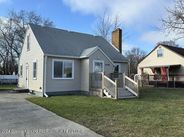 2195 Aurelius Rd, Holt, MI 48842