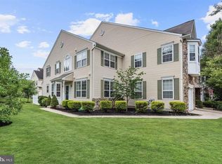 1 Paddock Way, Bordentown, NJ 08505