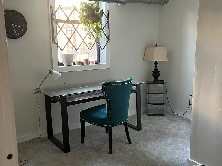 3414 W Medill Ave #B — Photo 8
