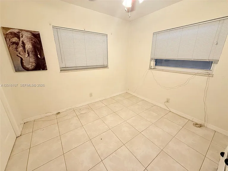 825 S 20th Ave #A — Photo 15