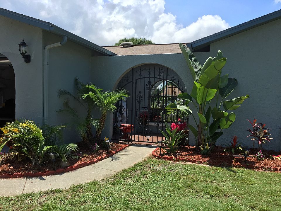 2nd image of 7900 Castle Dr