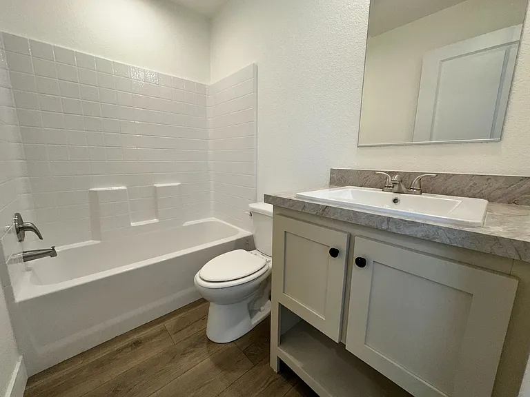 2060 N Center St #410 — Photo 20