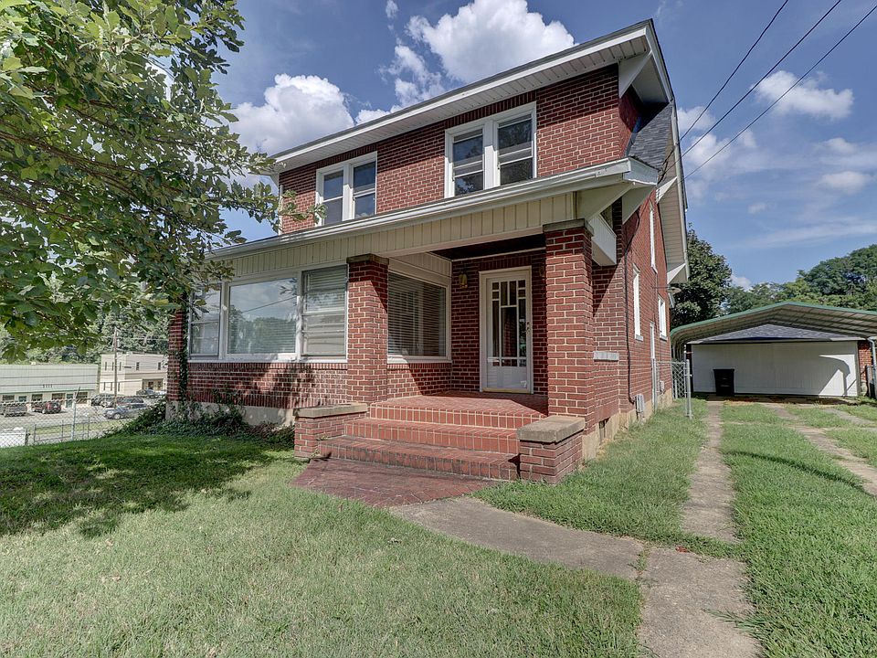 1st image of 1045 Ward St NW