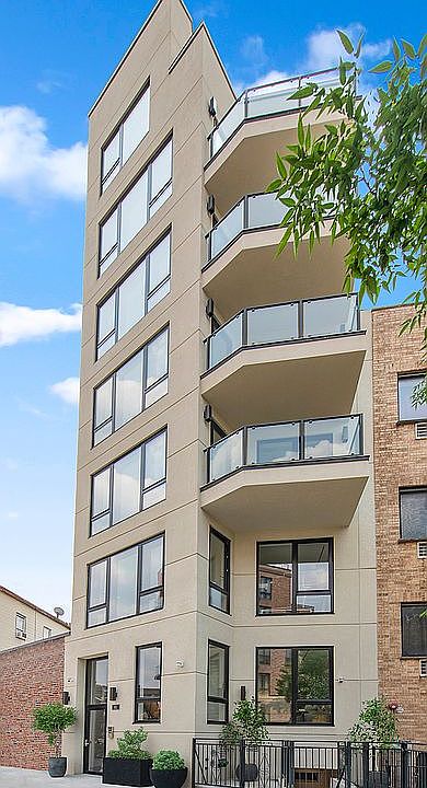 1st image of 61 N Henry St #3