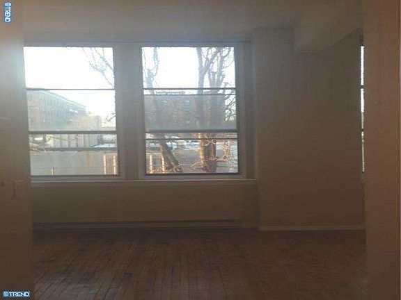 2nd image of 1238 Callowhill St Suite 201