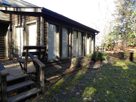 3rd image of 260 Hunt Estates Dr