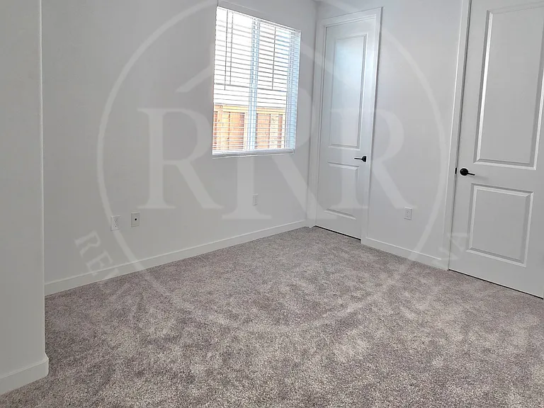 16464 Barnett Ct — Photo 12