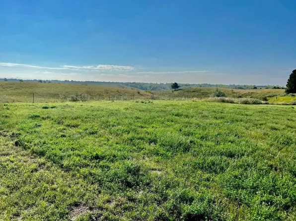 3701 1st St SE, Minot, ND 58701