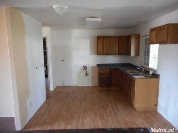 5th image of 4445 Bollenbacher Ave