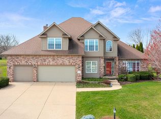 10415 N Trails Edge Dr, Peoria, IL 61615